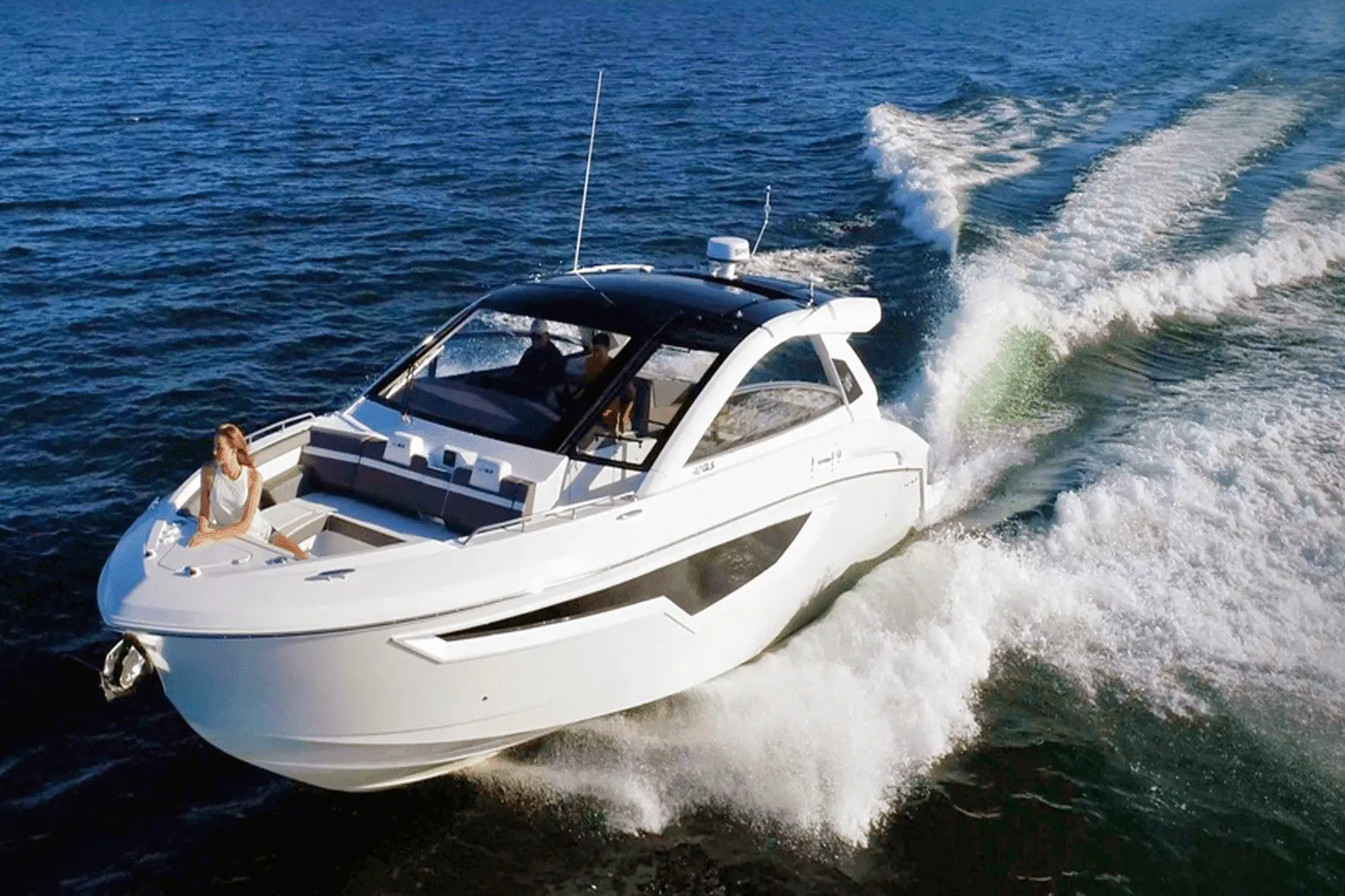 2026 Cruisers Yachts 42 GLS Outboard Image Thumbnail #2
