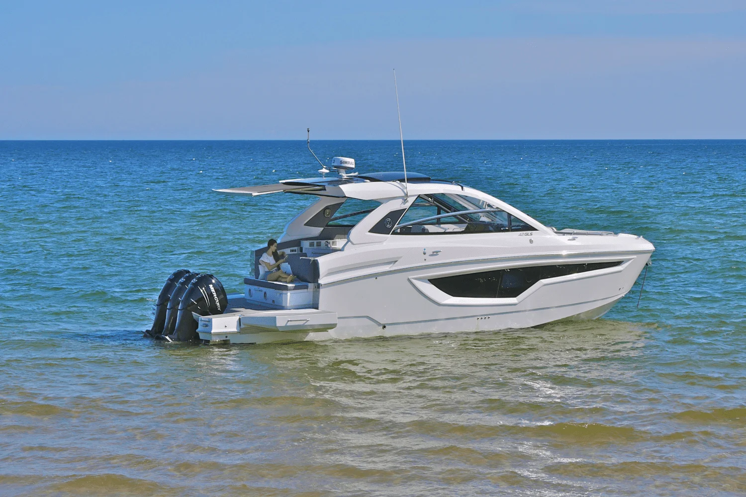 2026 Cruisers Yachts 42 GLS Outboard Image Thumbnail #19