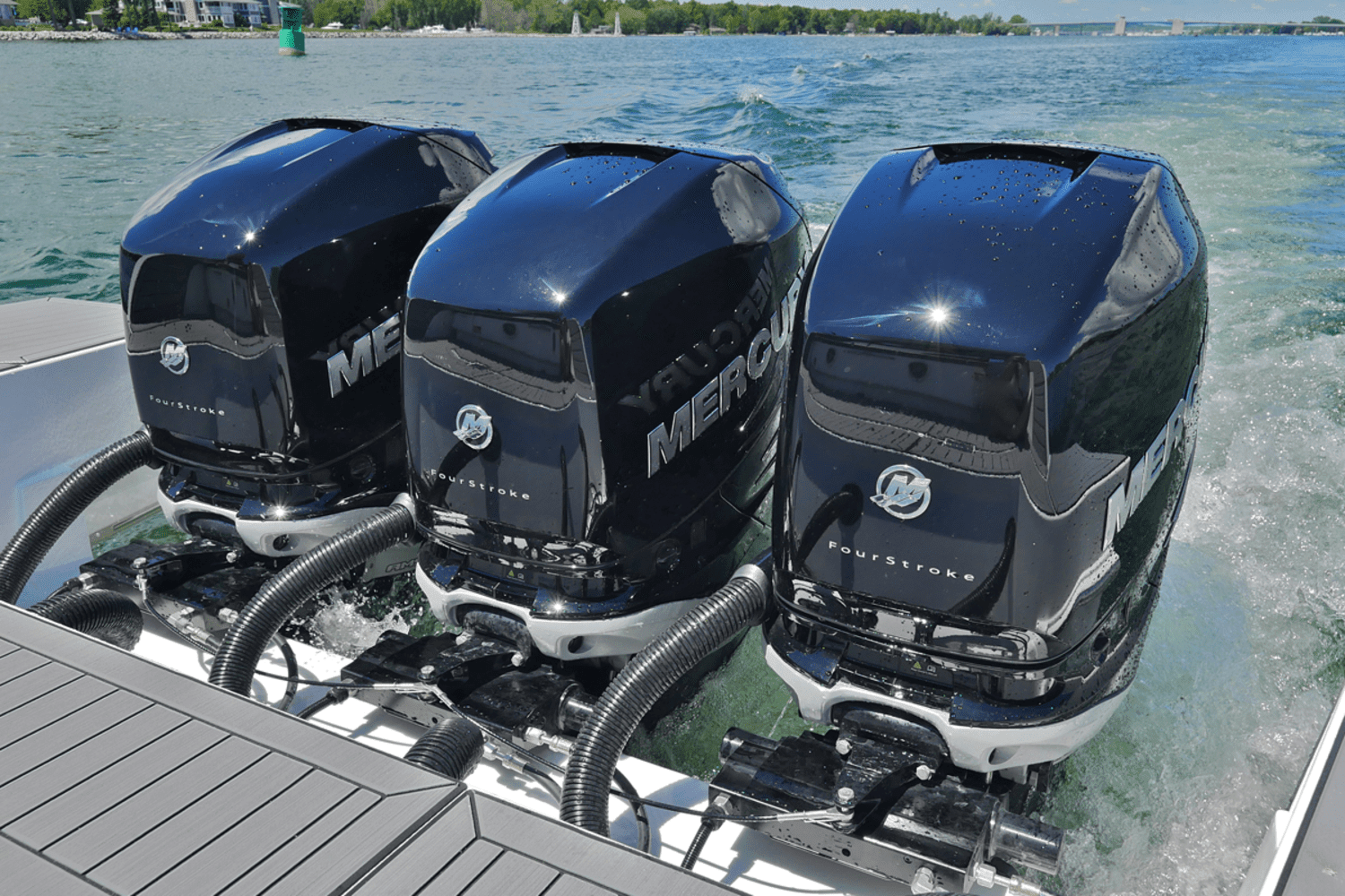 2026 Cruisers Yachts 42 GLS Outboard Image Thumbnail #6