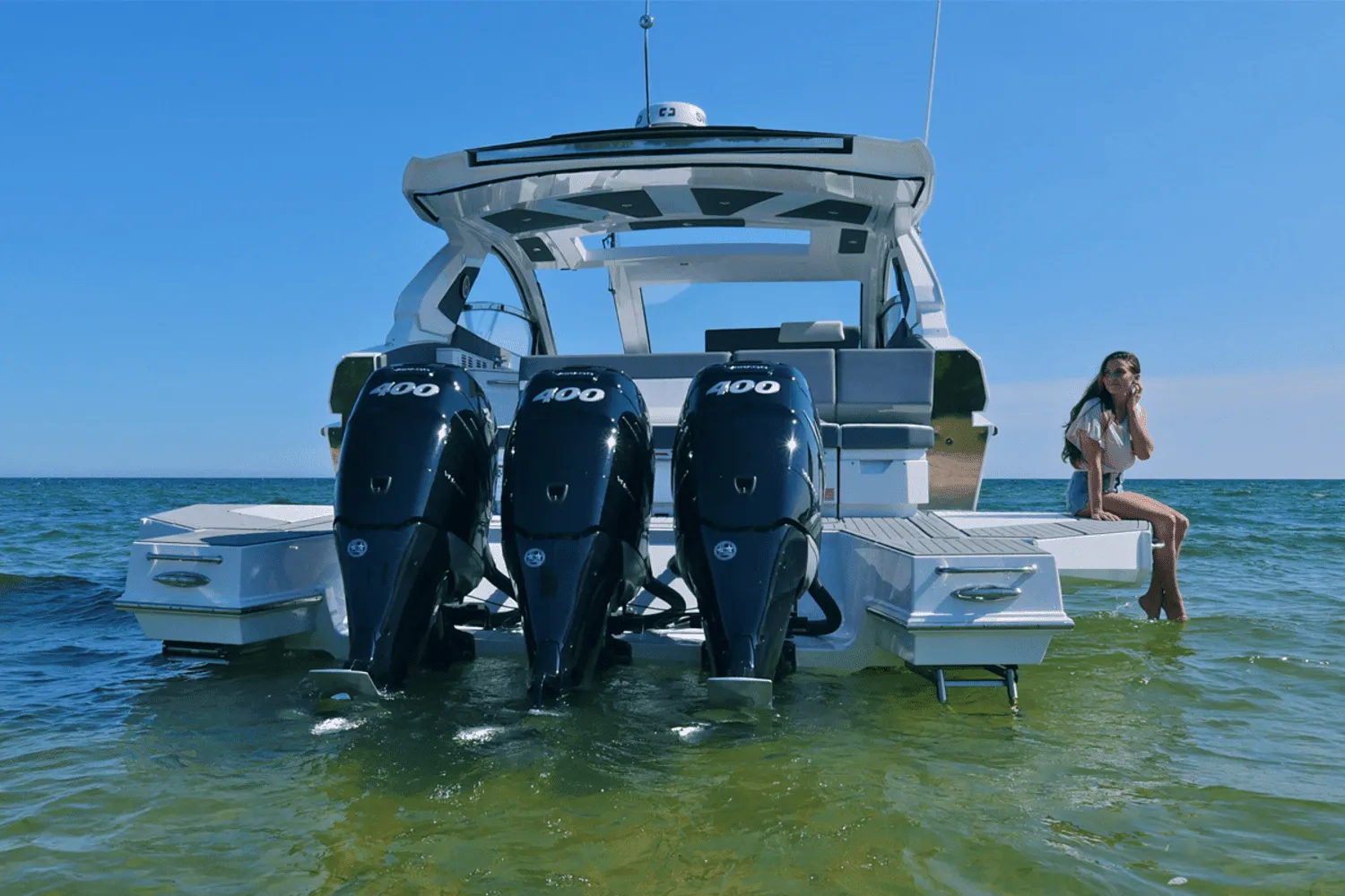 2026 Cruisers Yachts 42 GLS Outboard Image Thumbnail #7