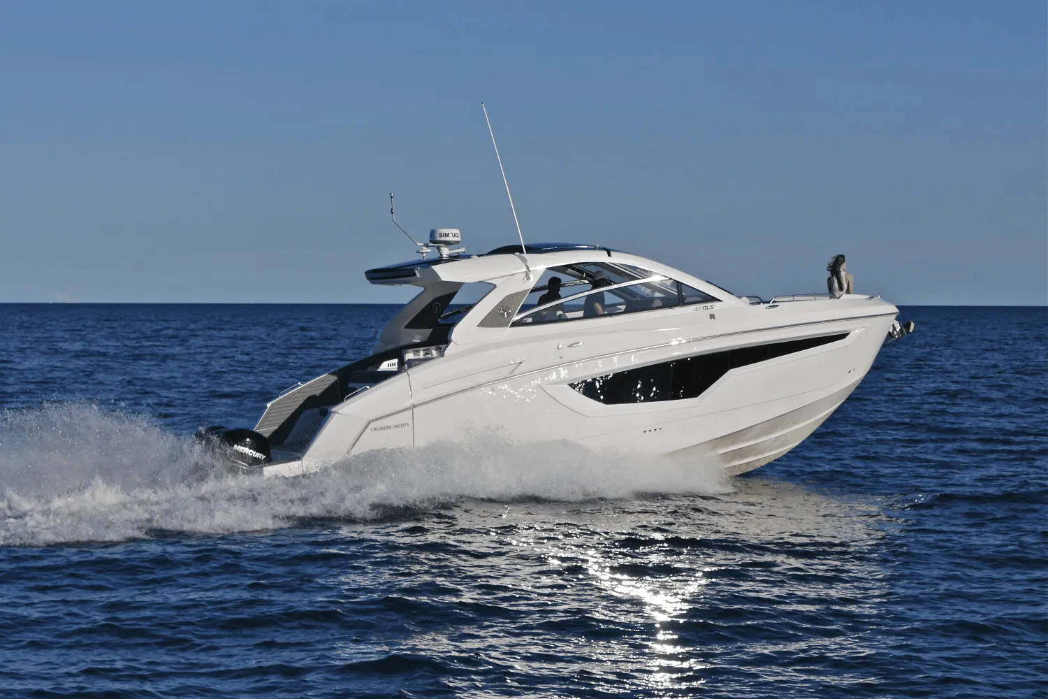 2026 Cruisers Yachts 42 GLS Outboard Image Thumbnail #4