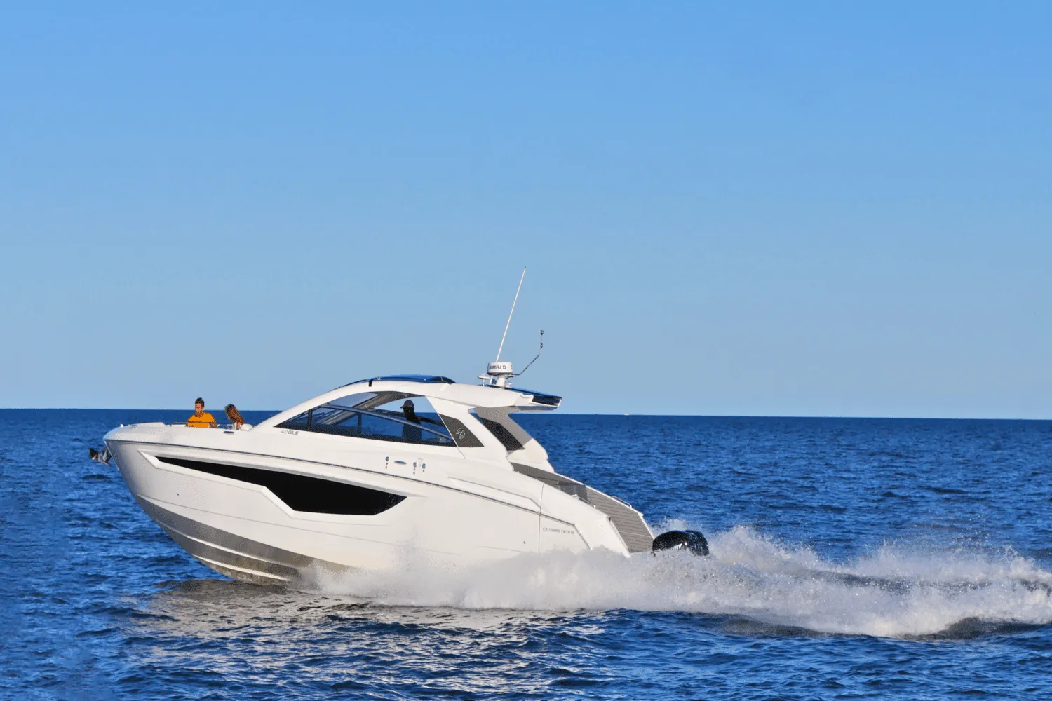 2026 Cruisers Yachts 42 GLS Outboard Image Thumbnail #3