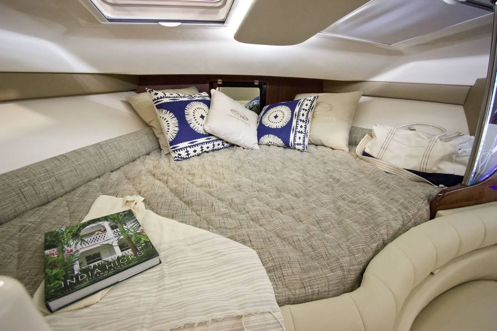 2026 Grady-White Express 370 Image Thumbnail #5