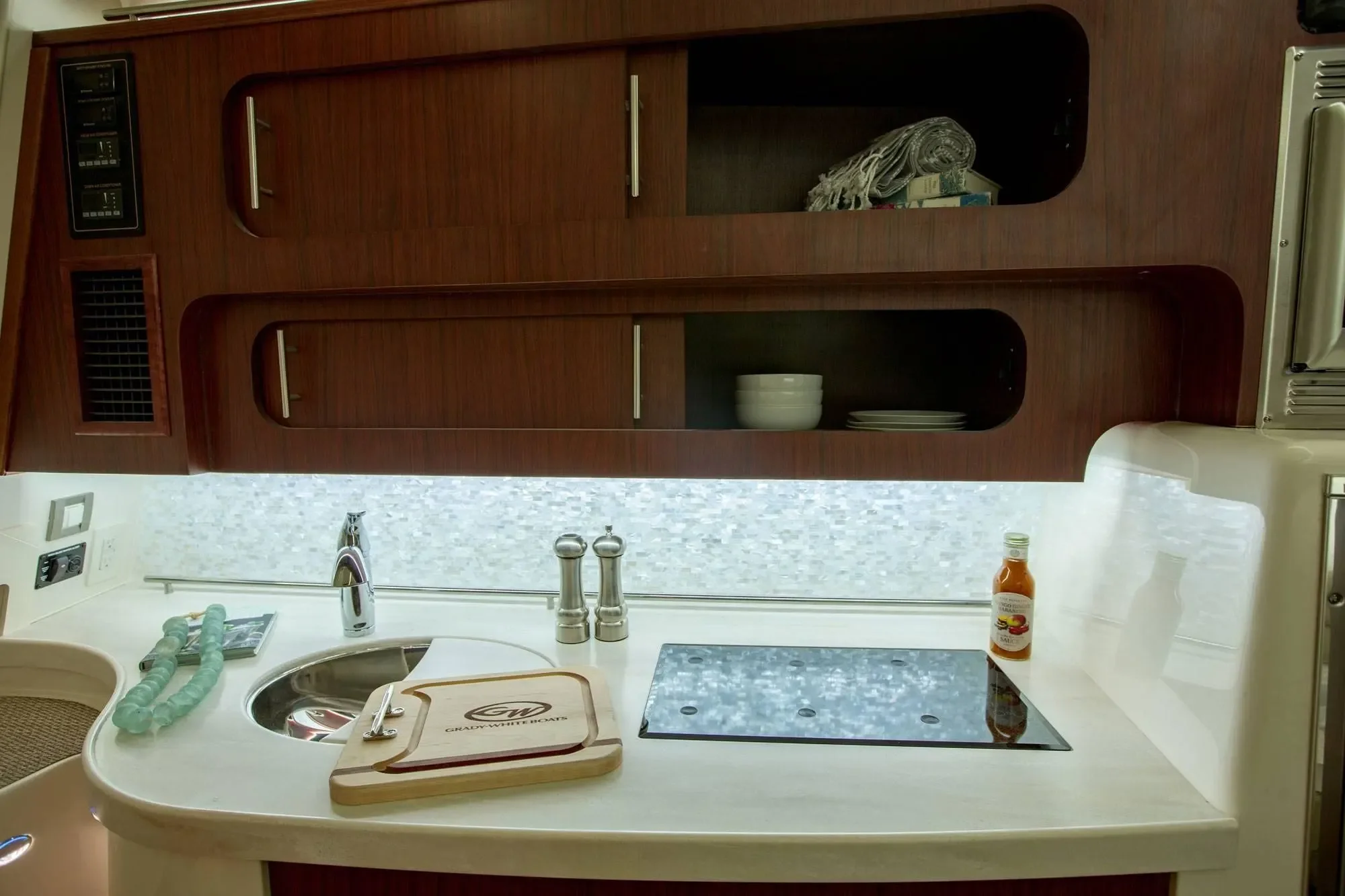 2026 Grady-White Express 370 Image Thumbnail #6