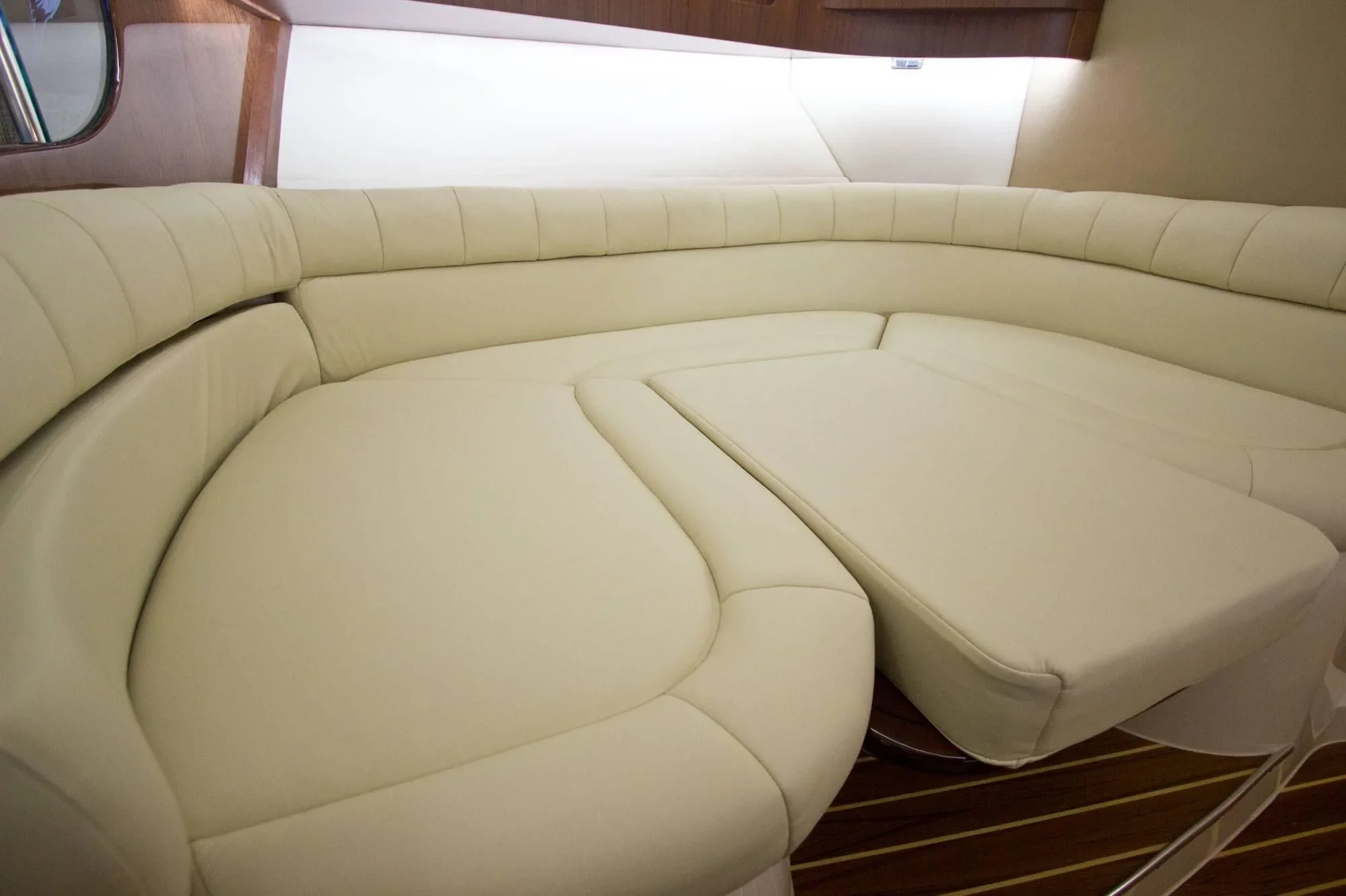 2026 Grady-White Express 370 Image Thumbnail #9