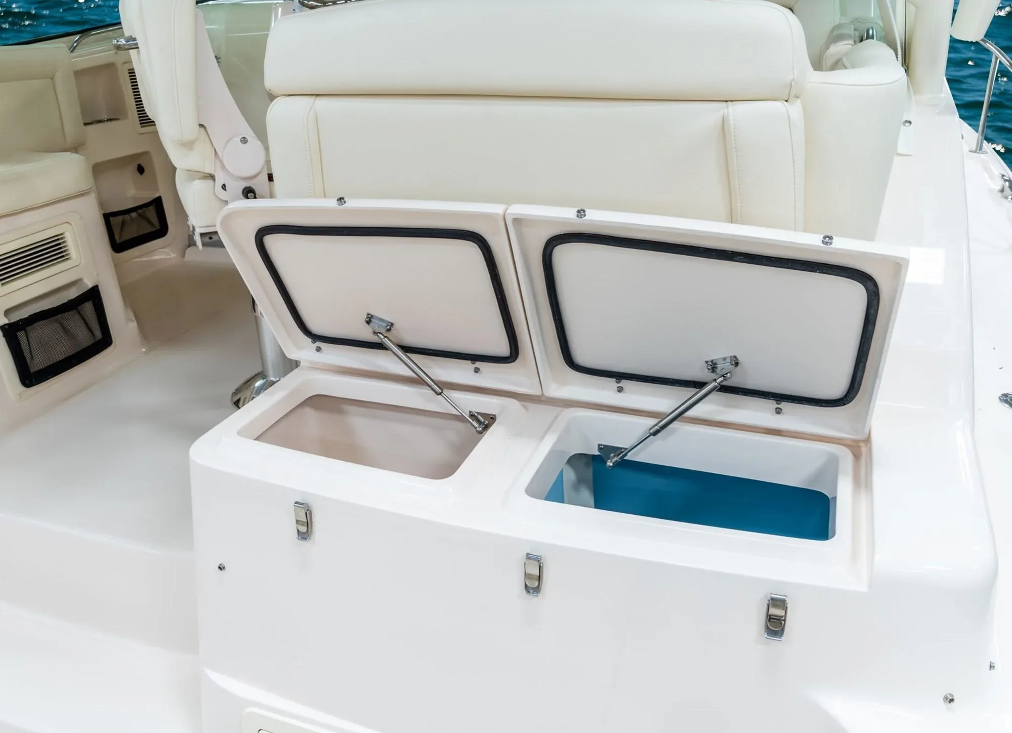 2026 Grady-White Express 370 Image Thumbnail #12