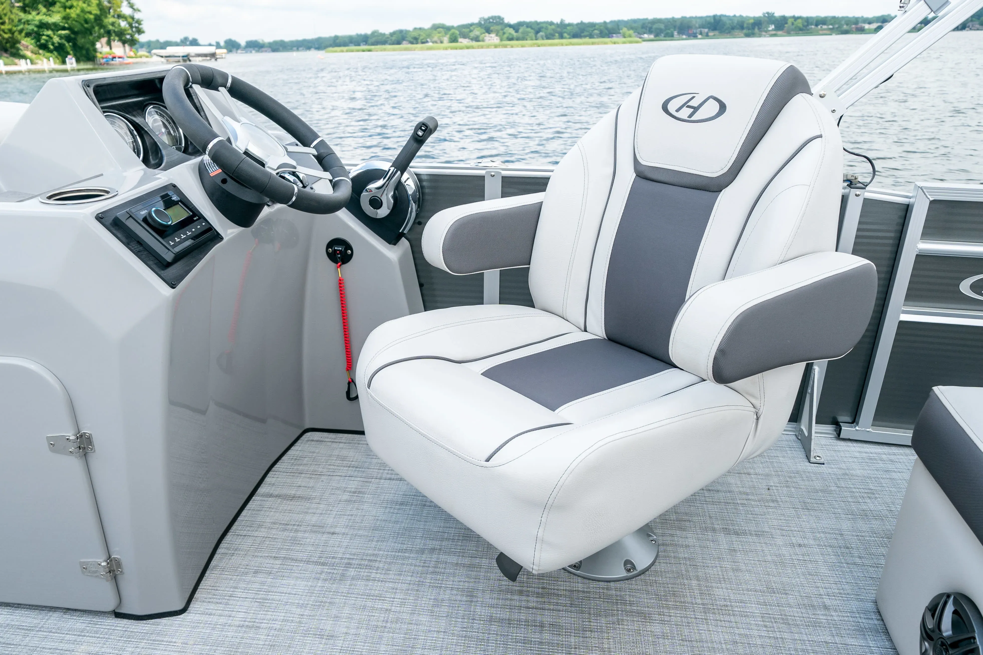 2025 Harris Cruiser 190 Image Thumbnail #13