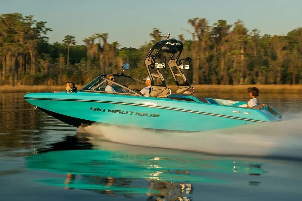 2025 Nautique Ski Nautique 200 Image Thumbnail #3
