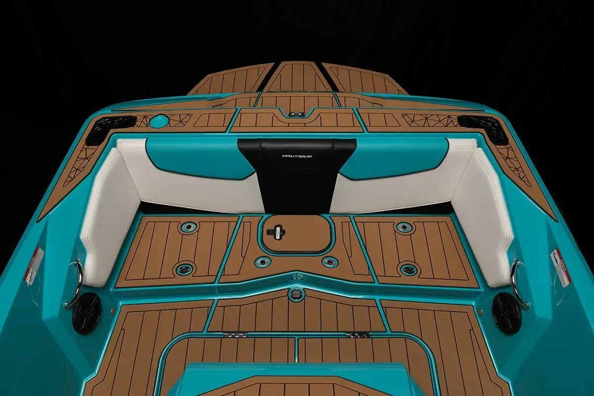 2025 Nautique Ski Nautique 200 Image Thumbnail #9