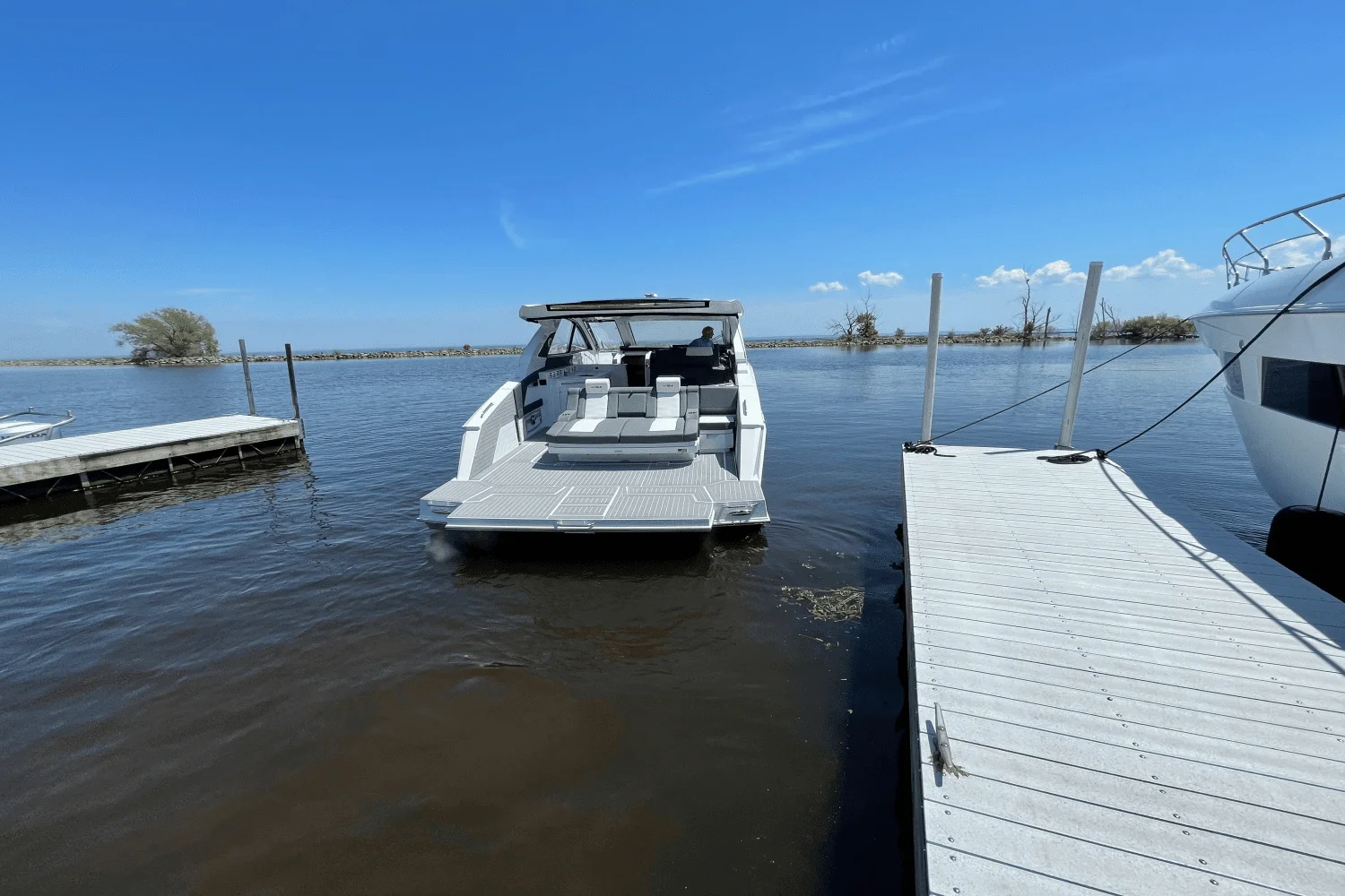 2026 Cruisers Yachts 42 GLS Image Thumbnail #6