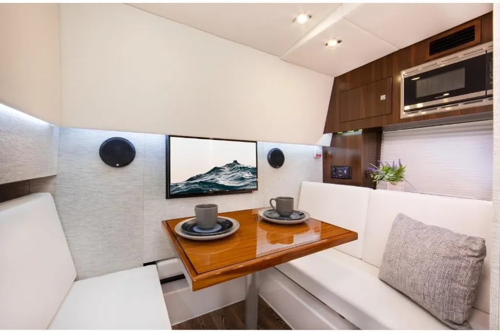 2026 Cruisers Yachts 34 GLS Image Thumbnail #35