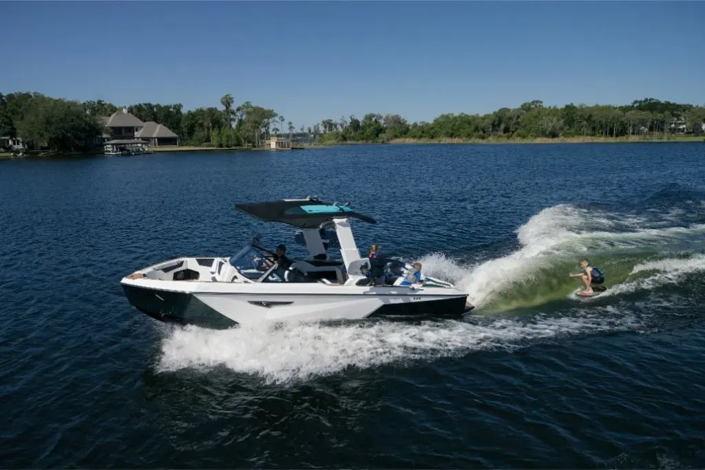 2026 Nautique Super Air Nautique S25 Image Thumbnail #16
