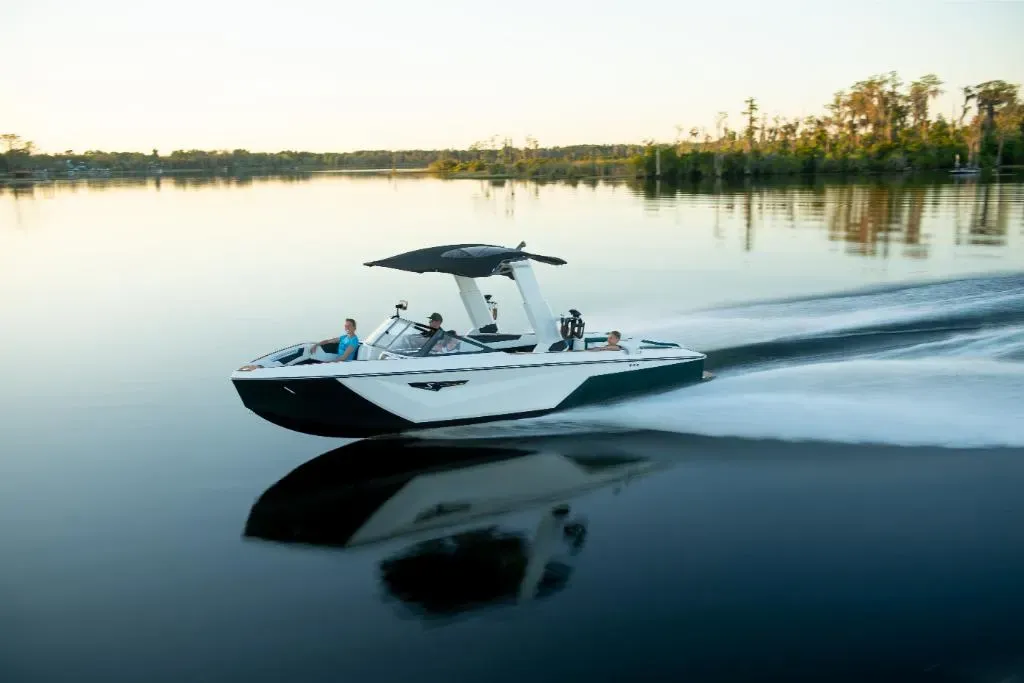2026 Nautique Super Air Nautique S25 Image Thumbnail #23