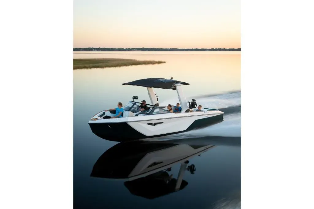 2026 Nautique Super Air Nautique S25 Image Thumbnail #26