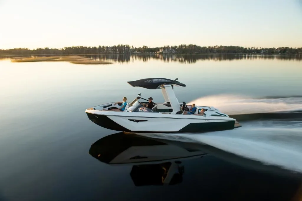 2026 Nautique Super Air Nautique S25 Image Thumbnail #4