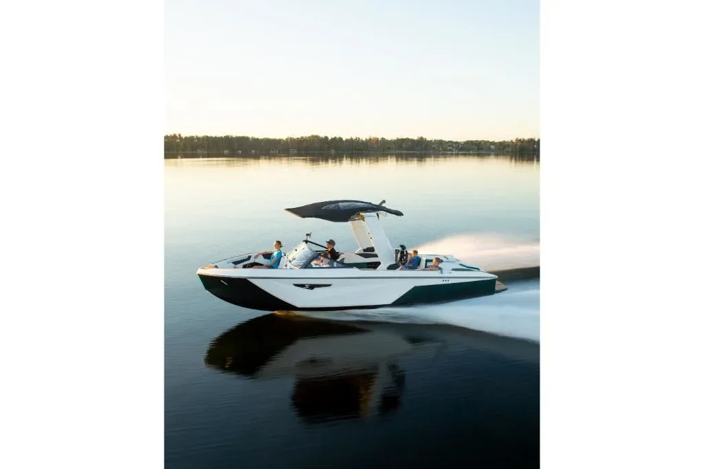 2026 Nautique Super Air Nautique S25 Image Thumbnail #28