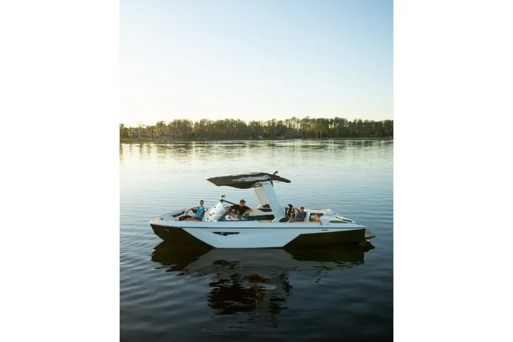 2026 Nautique Super Air Nautique S25 Image Thumbnail #73