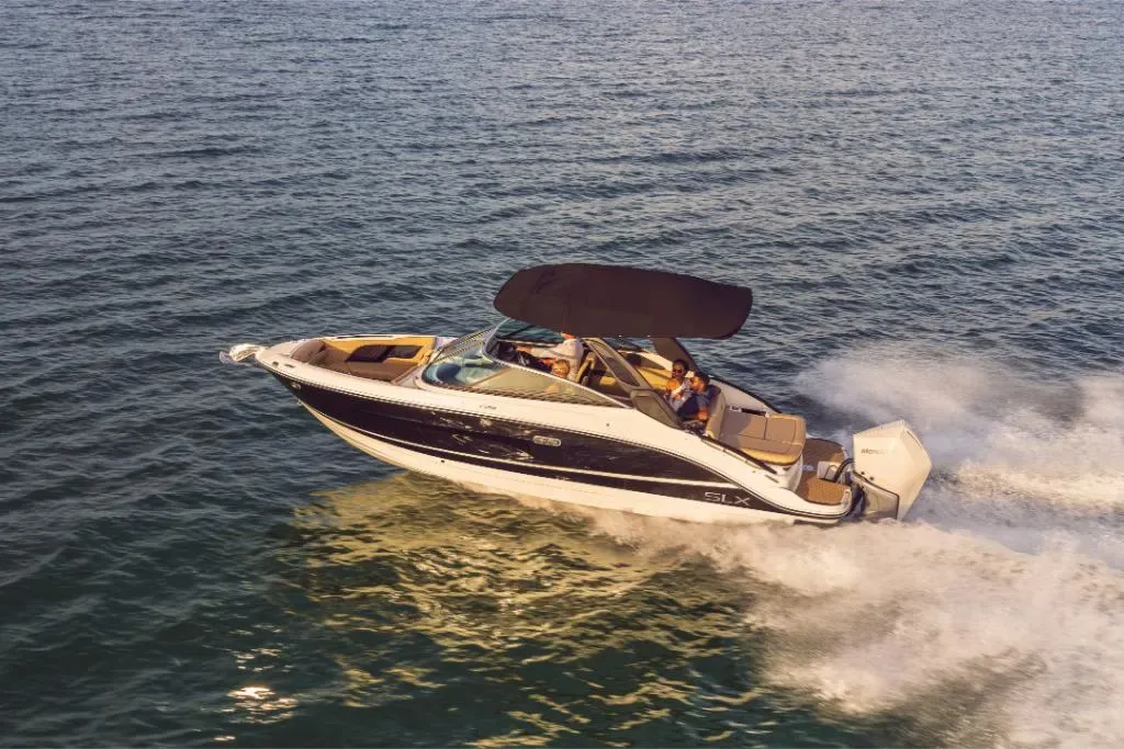 2026 Sea Ray SLX 260 Outboard Image Thumbnail #2
