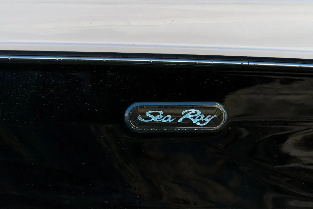 2026 Sea Ray SLX 260 Outboard Image Thumbnail #13