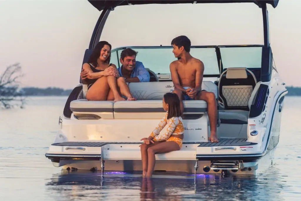 2026 Sea Ray SLX 260 Image Thumbnail #7