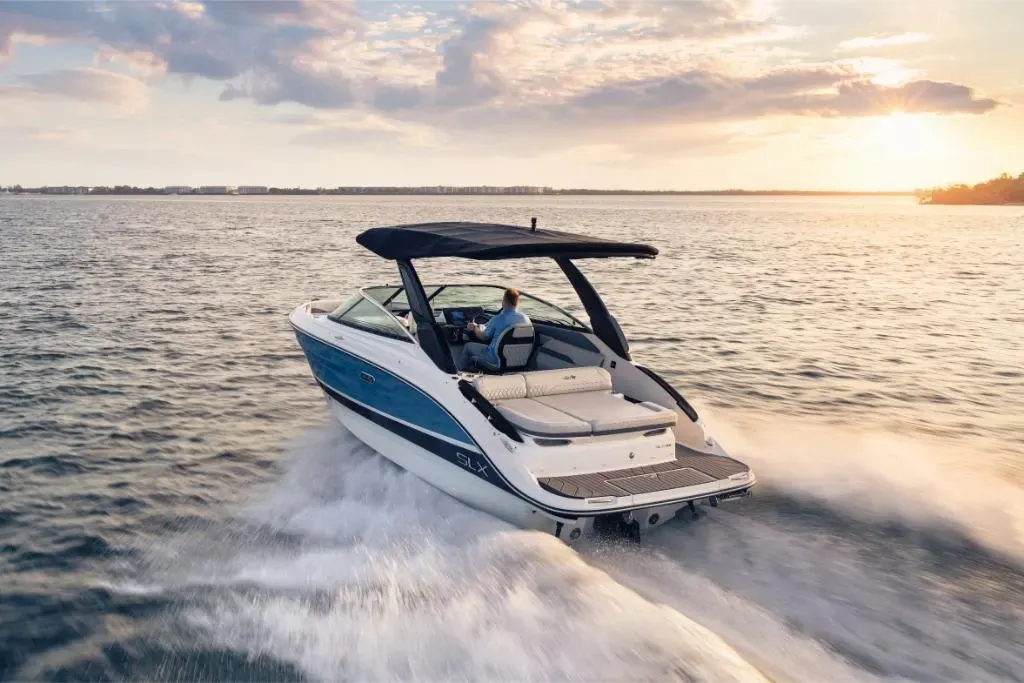 2026 Sea Ray SLX 260 Image Thumbnail #5