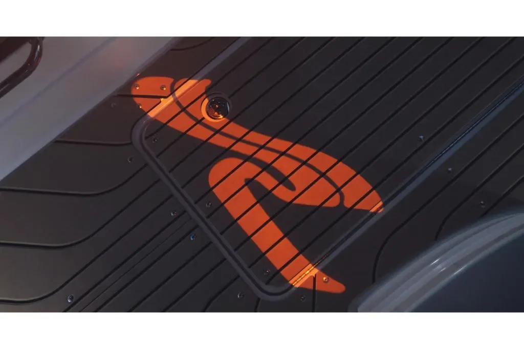 2026 Sea Ray SLX 260 Image Thumbnail #18