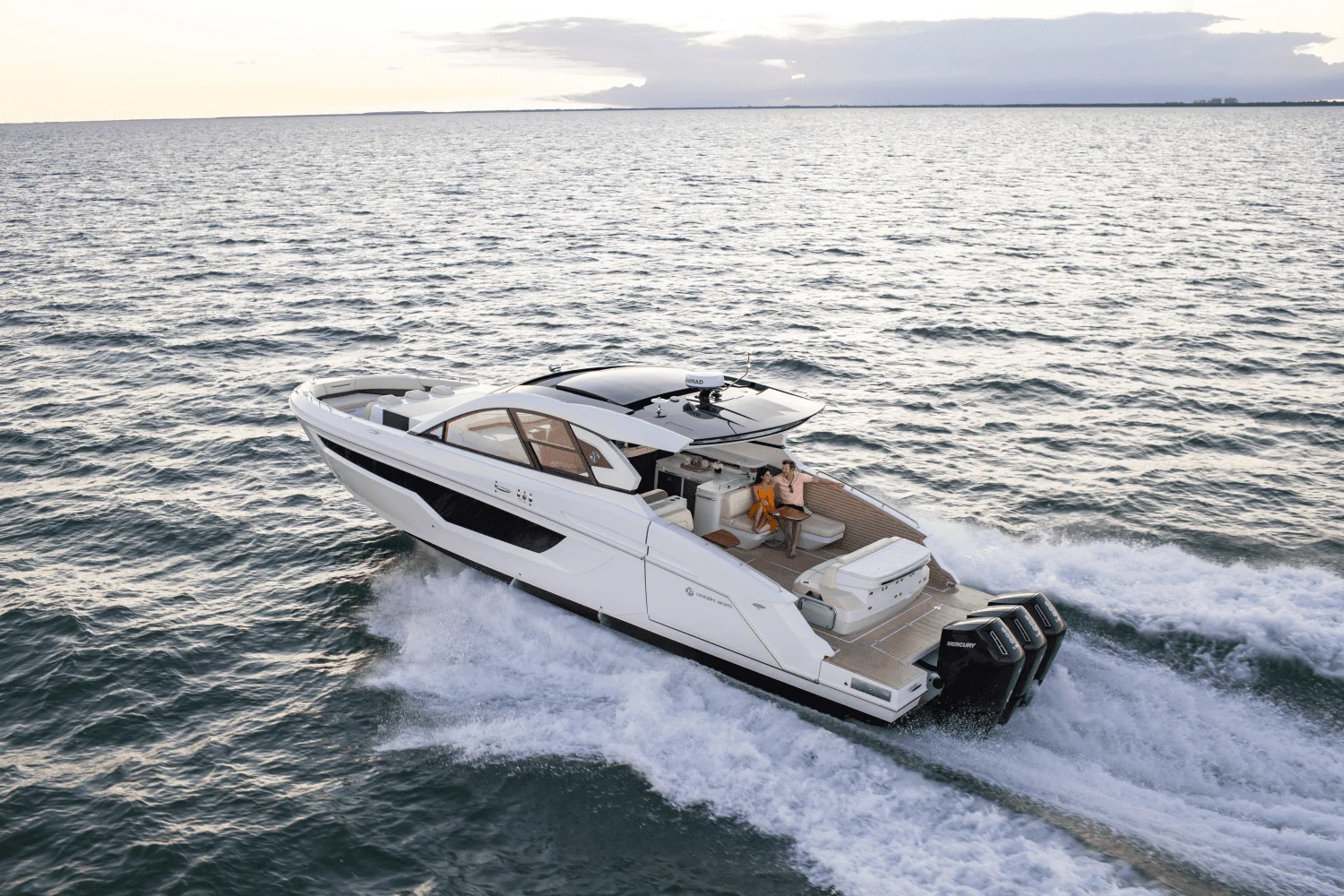 2023 Cruisers Yachts
                                                             50 GLS Image Thumbnail #3