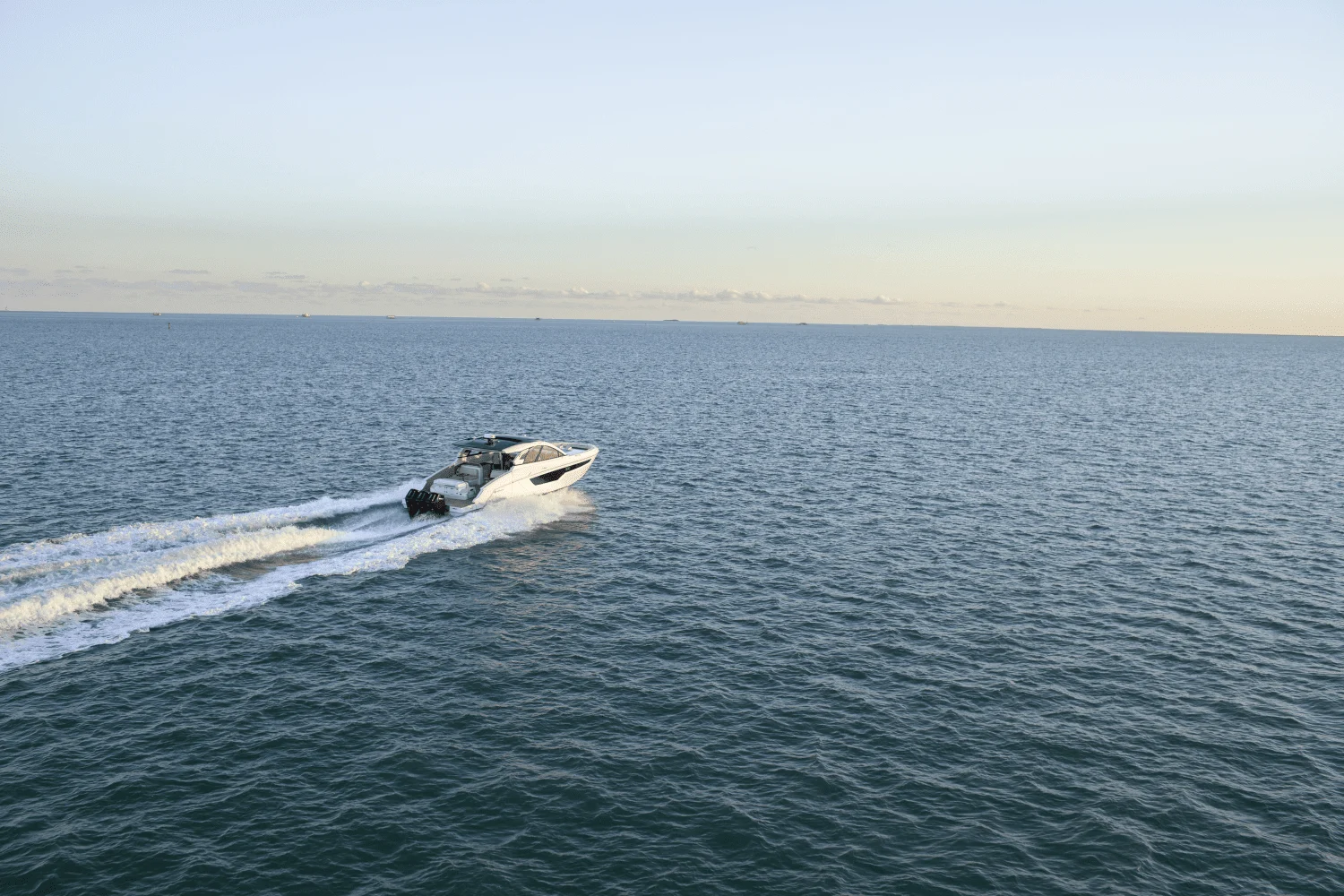 2023 Cruisers Yachts
                                                             50 GLS Image Thumbnail #28