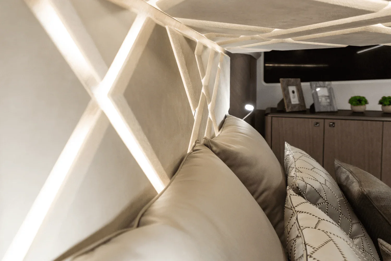 2026 Galeon 440 FLY Image Thumbnail #64