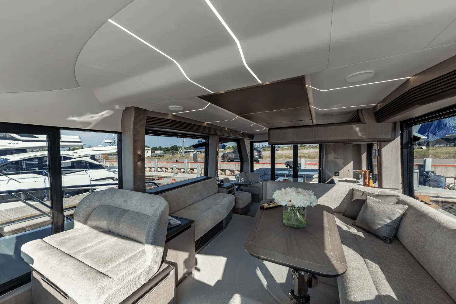 2026 Galeon 560 FLY Image Thumbnail #19