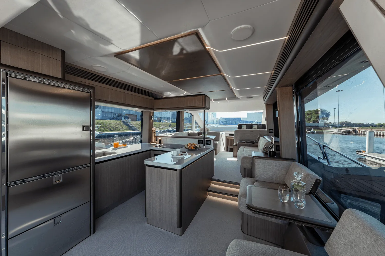 2026 Galeon 560 FLY Image Thumbnail #16