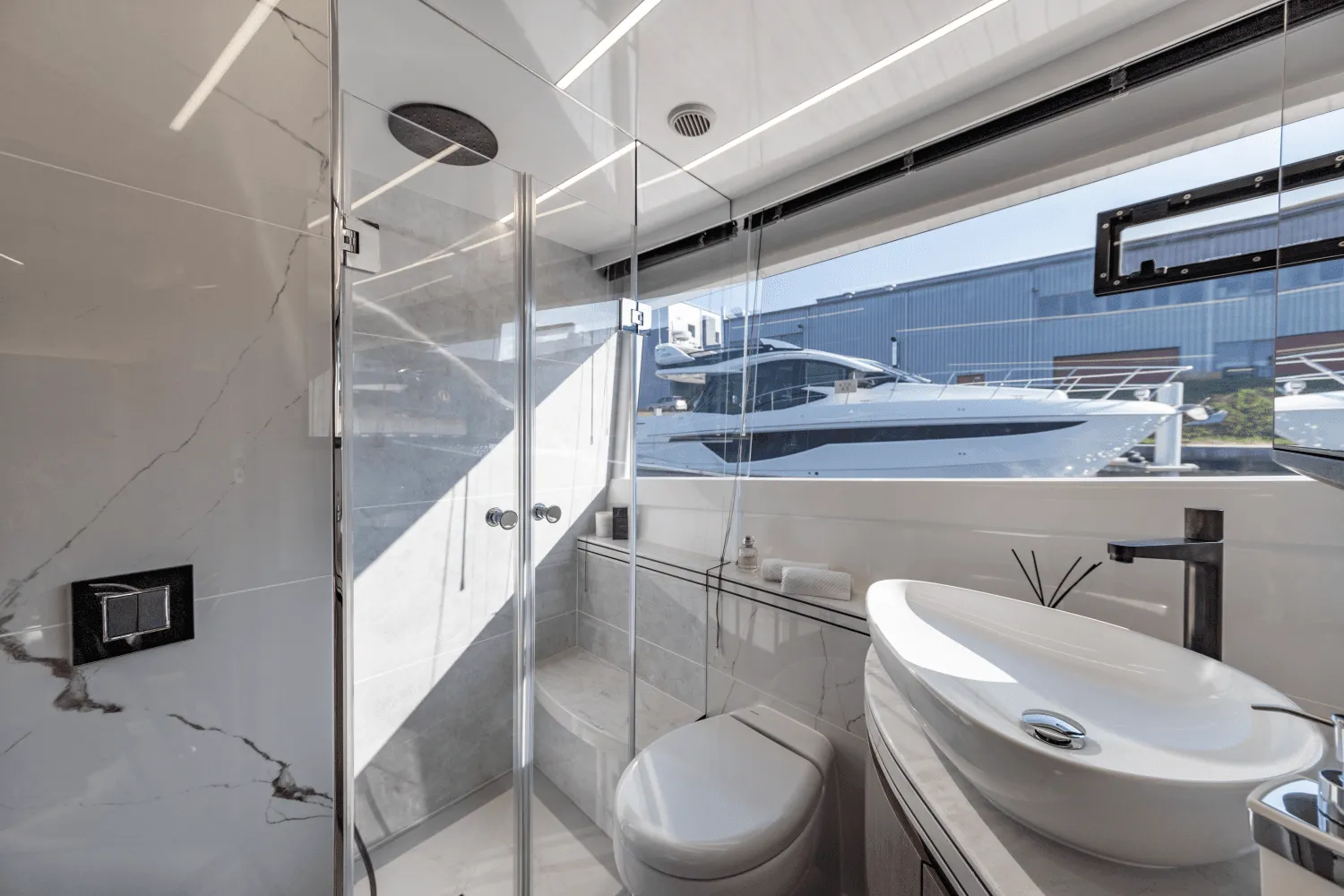 2026 Galeon 560 FLY Image Thumbnail #28