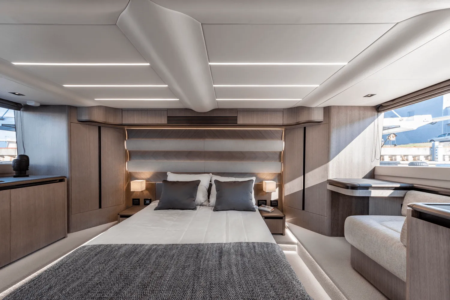 2026 Galeon 560 FLY Image Thumbnail #34
