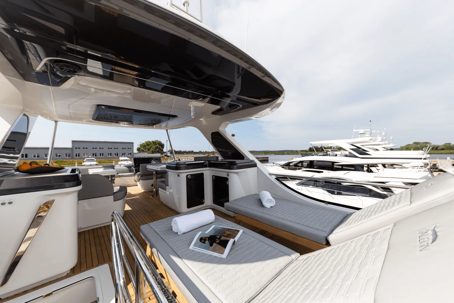 2026 Galeon 560 FLY Image Thumbnail #61