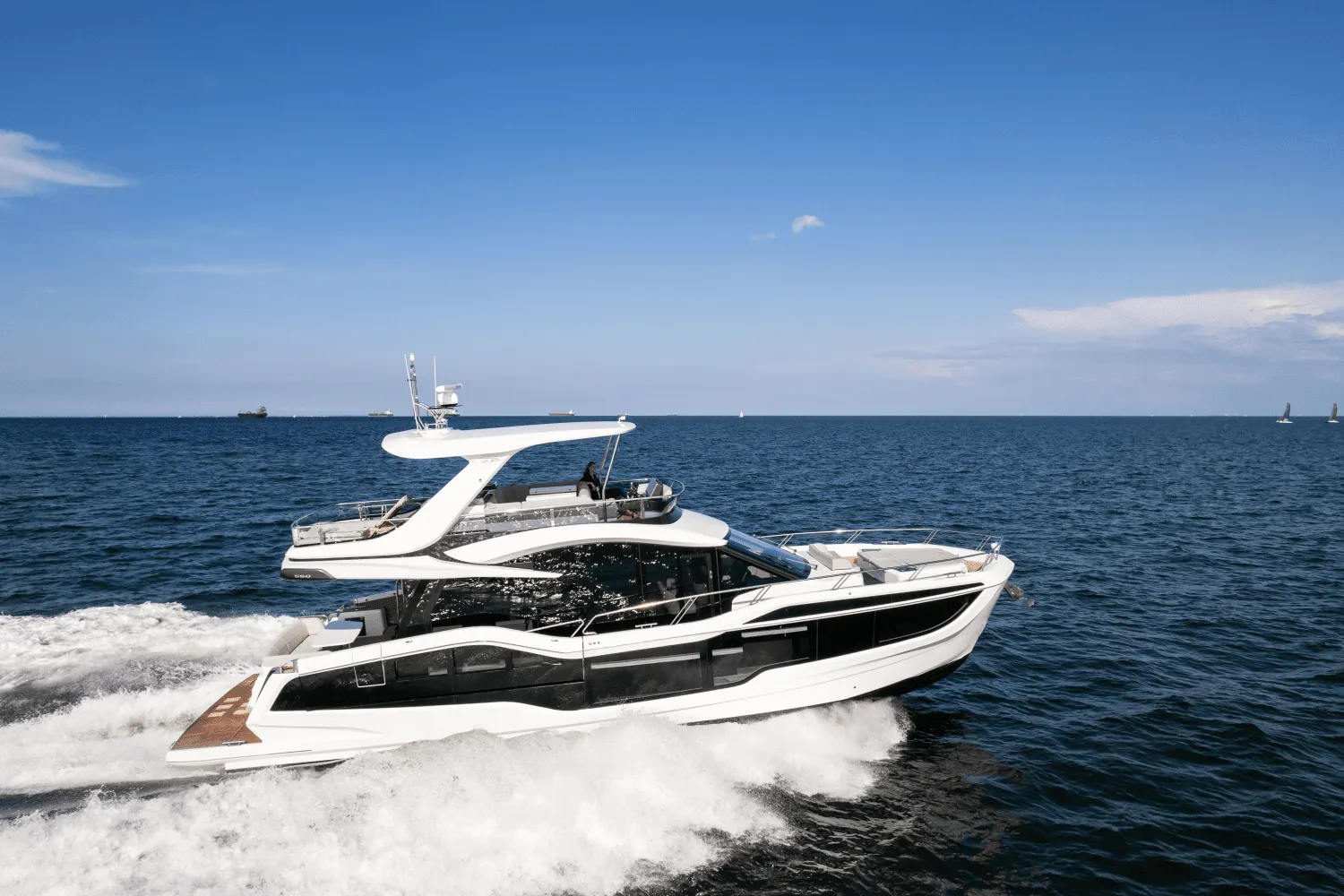 2026 Galeon 560 FLY Image Thumbnail #10