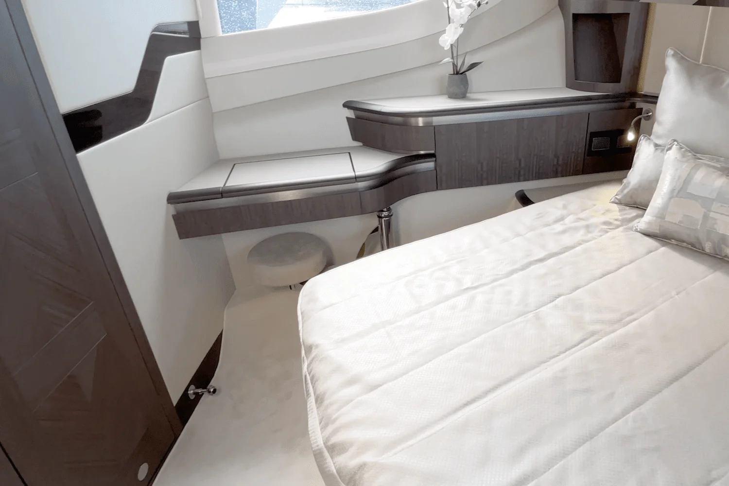 2026 Galeon 560 FLY Image Thumbnail #49