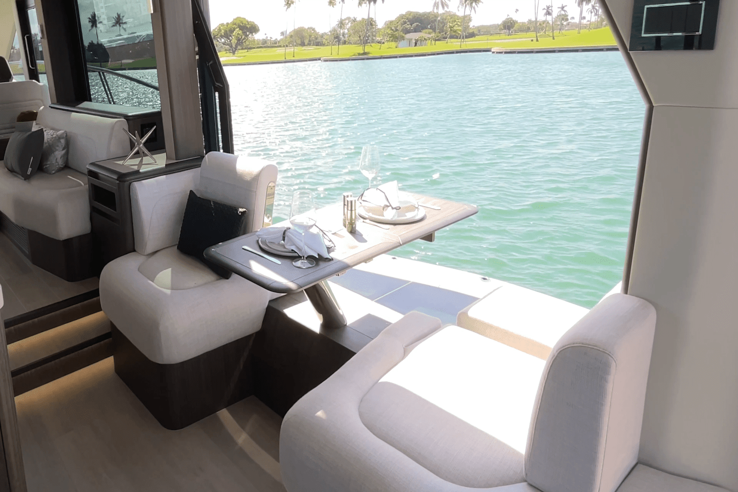 2026 Galeon 560 FLY Image Thumbnail #36