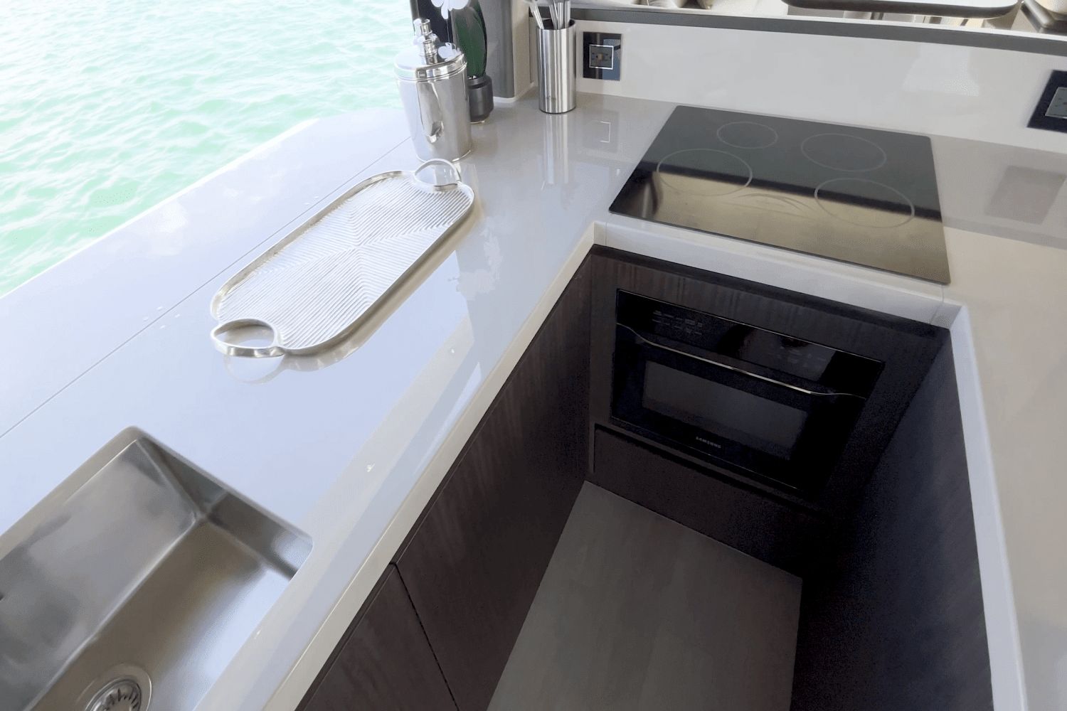 2026 Galeon 560 FLY Image Thumbnail #38