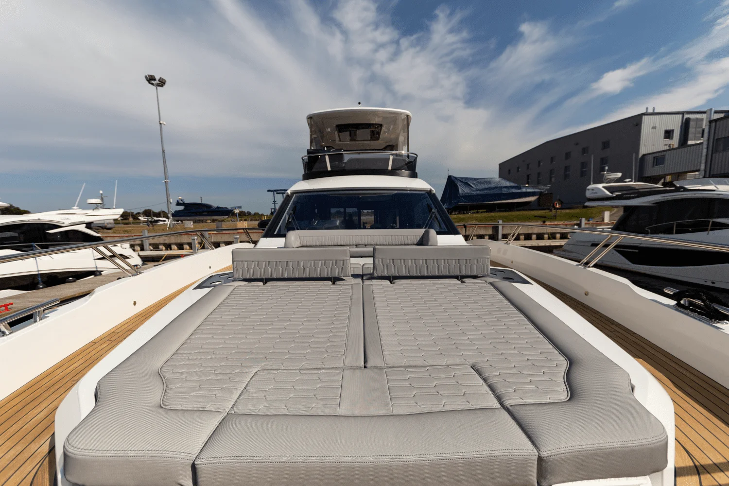 2026 Galeon
                                                             560 FLY Image Thumbnail #73