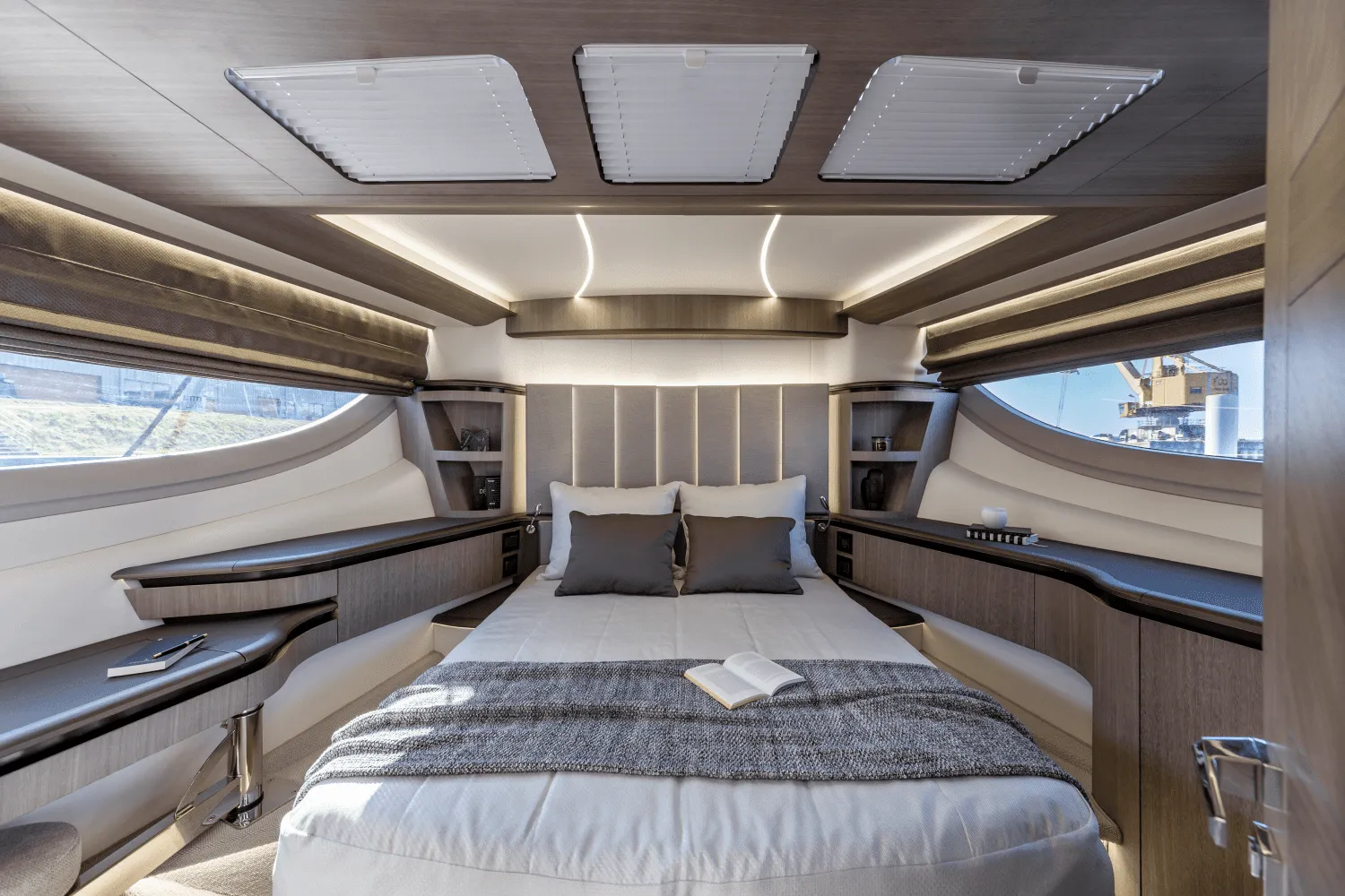 2026 Galeon 560 FLY Image Thumbnail #25