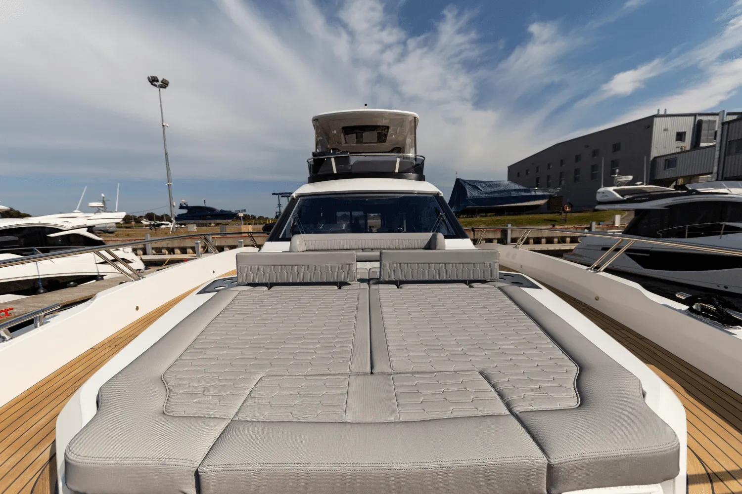 2026 Galeon 560 FLY Image Thumbnail #73