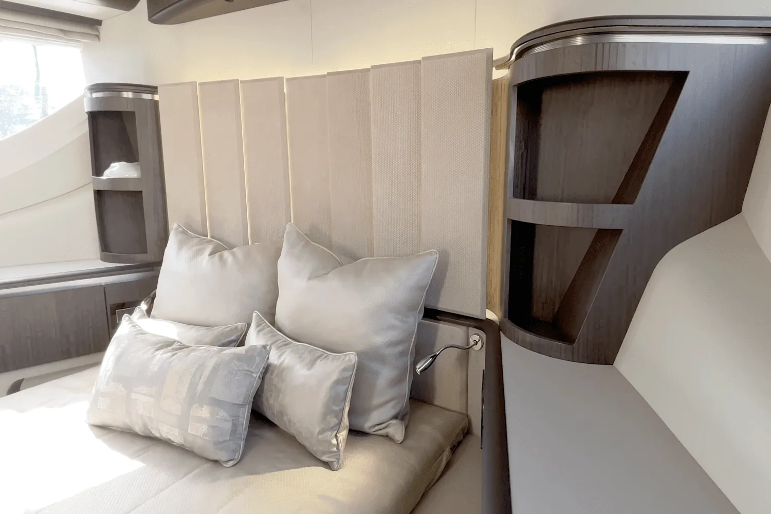 2026 Galeon 560 FLY Image Thumbnail #48