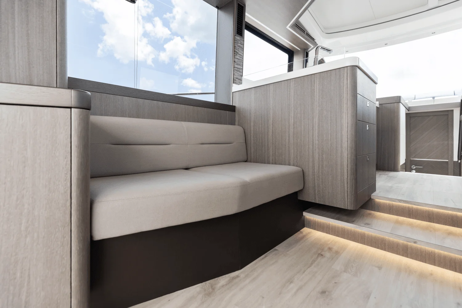 2026 Galeon 450 HTC Image Thumbnail #28