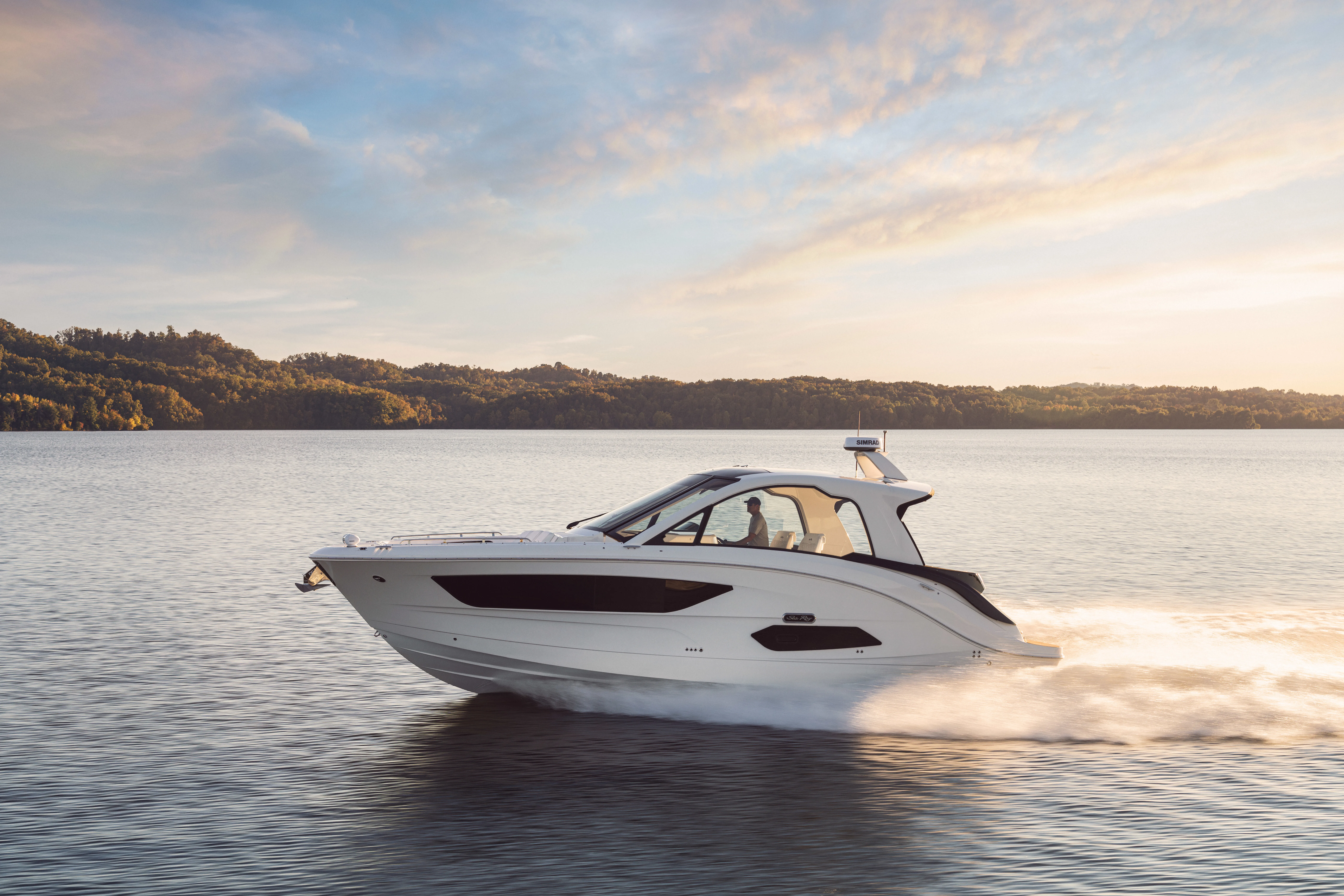 2025 Sea Ray Sundancer 370 Image Thumbnail #0