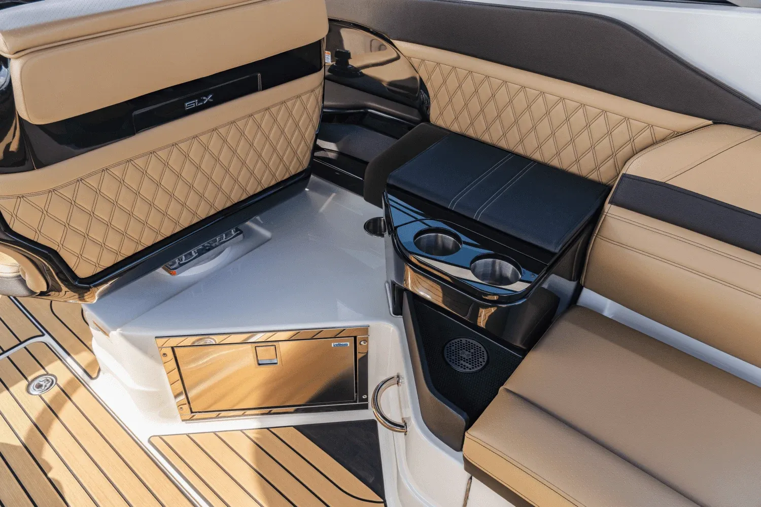 2026 Sea Ray SLX 280 Outboard Image Thumbnail #19