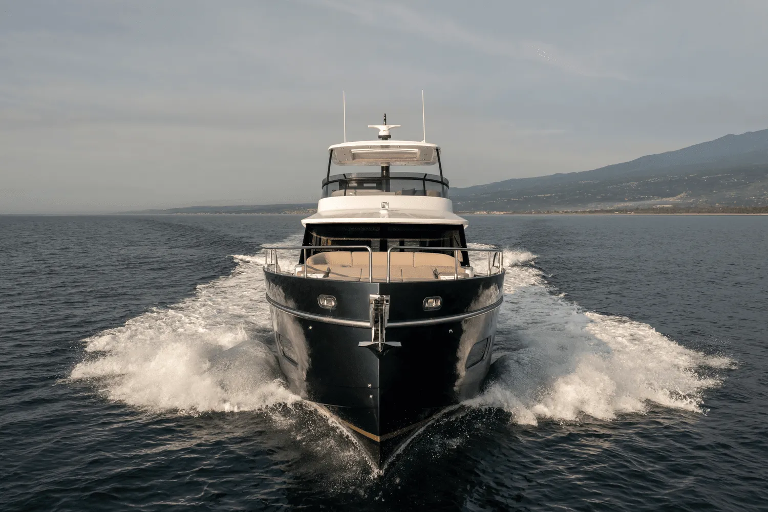 2026 Azimut Magellano 60 Image Thumbnail #4