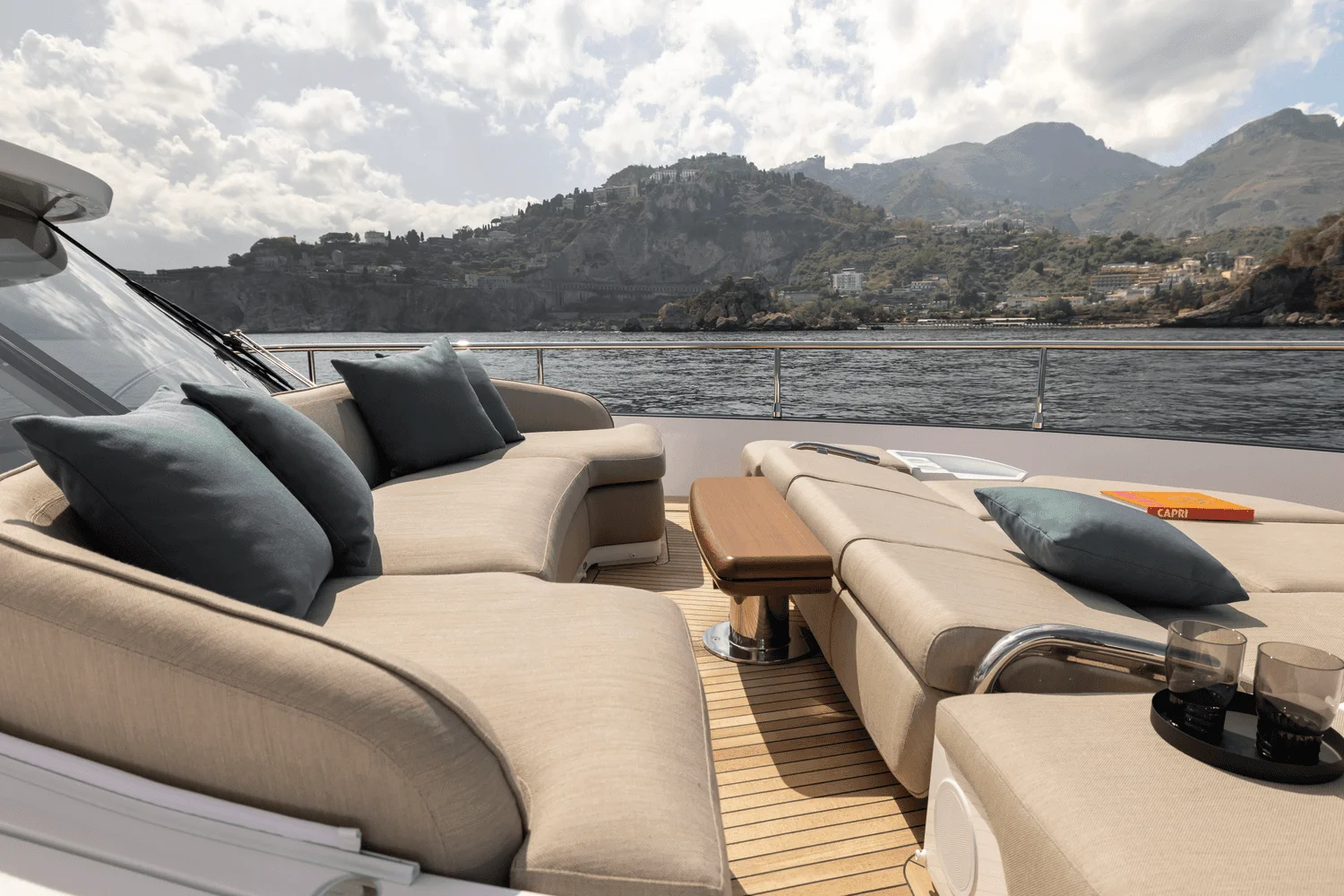 2026 Azimut Magellano 60 Image Thumbnail #8