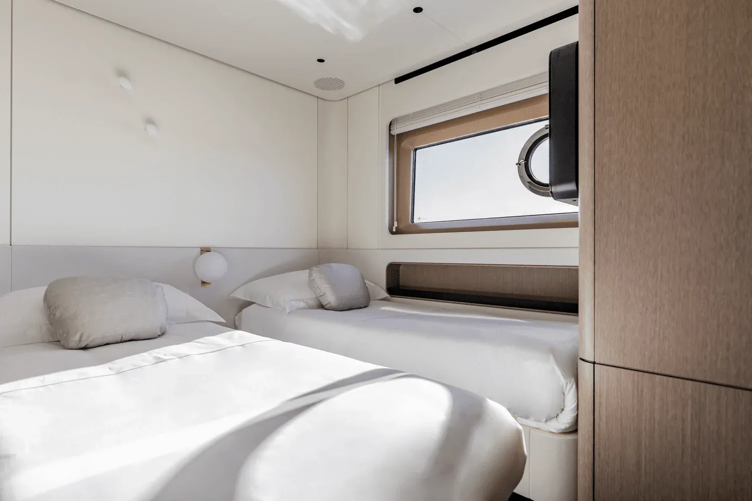 2025 Azimut
                                                             Grande 26M Image Thumbnail #58