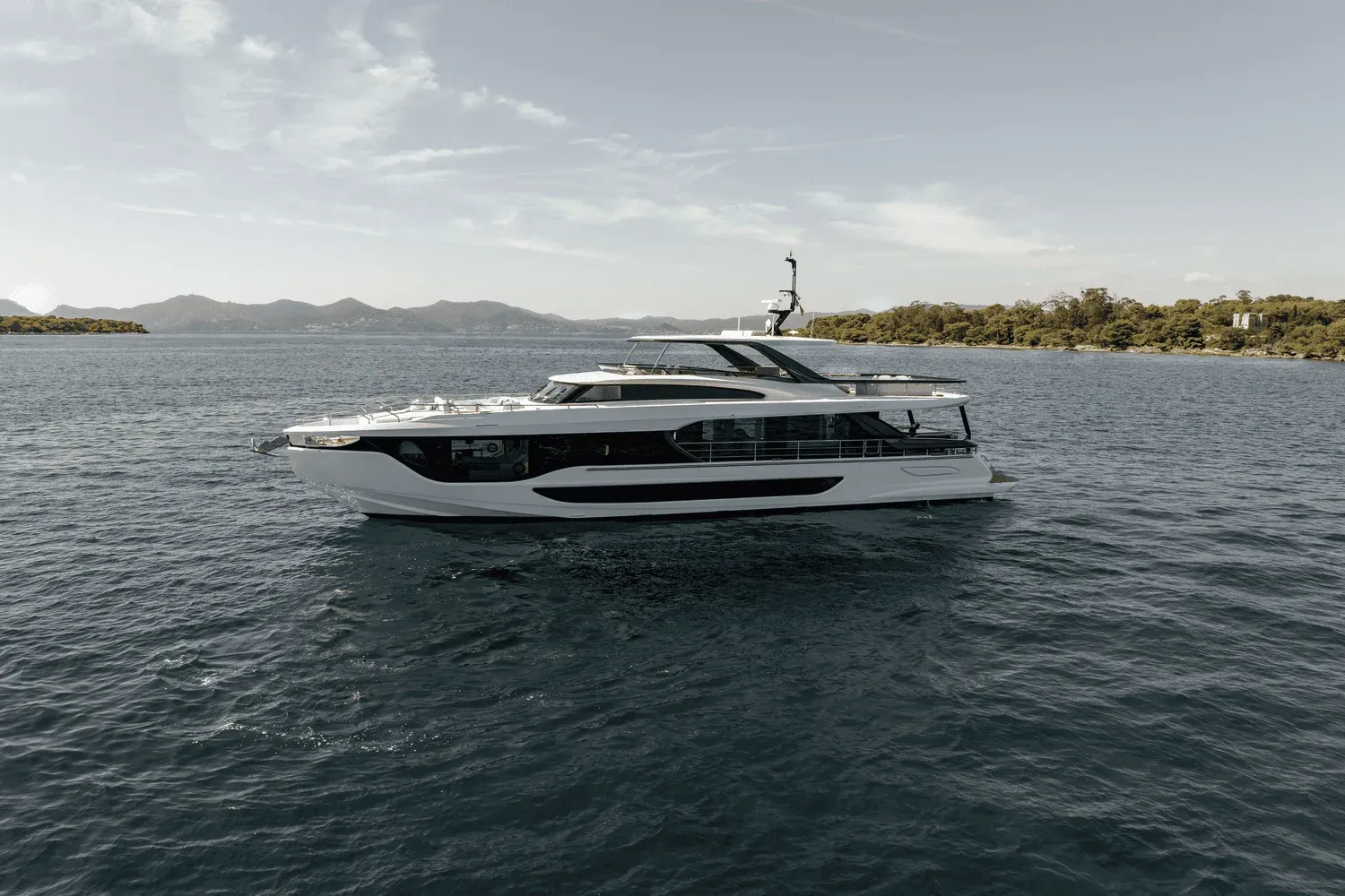 2026 Azimut Grande 26M Image Thumbnail #2
