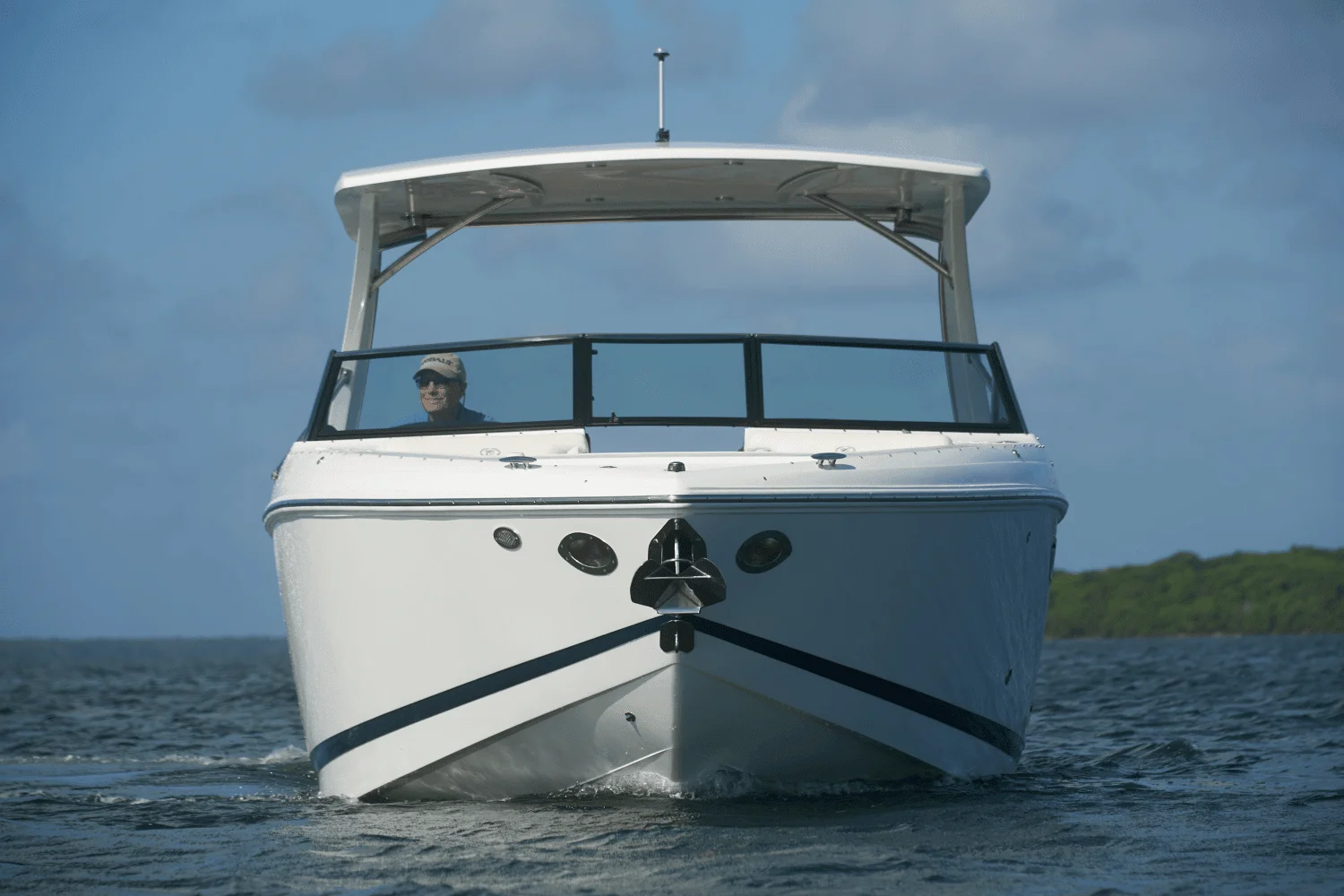 2026 Cobalt R31 Surf Image Thumbnail #10